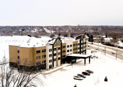 MainStay Suites and Sleep Inn Hotel: Franklin, WI